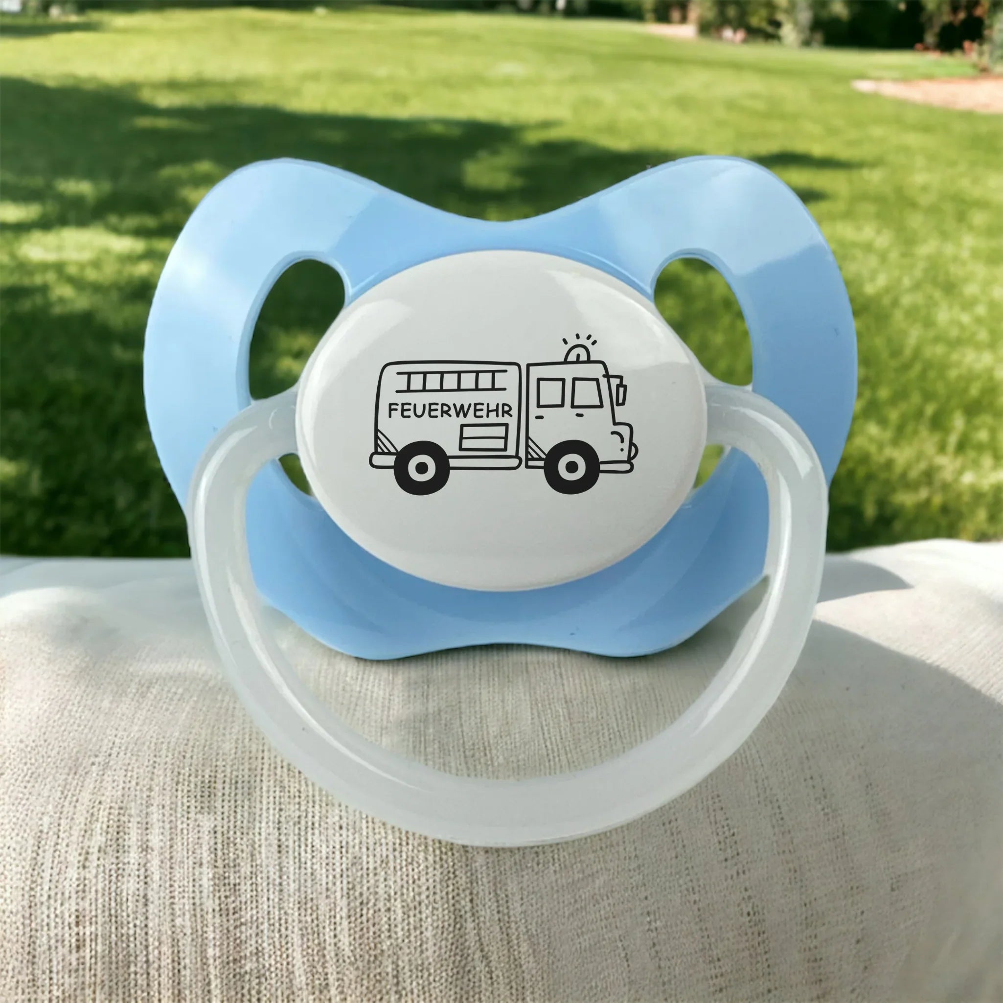 Schnuller blau mit Feuerwehr Gravur